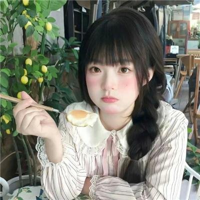 只在那里发光